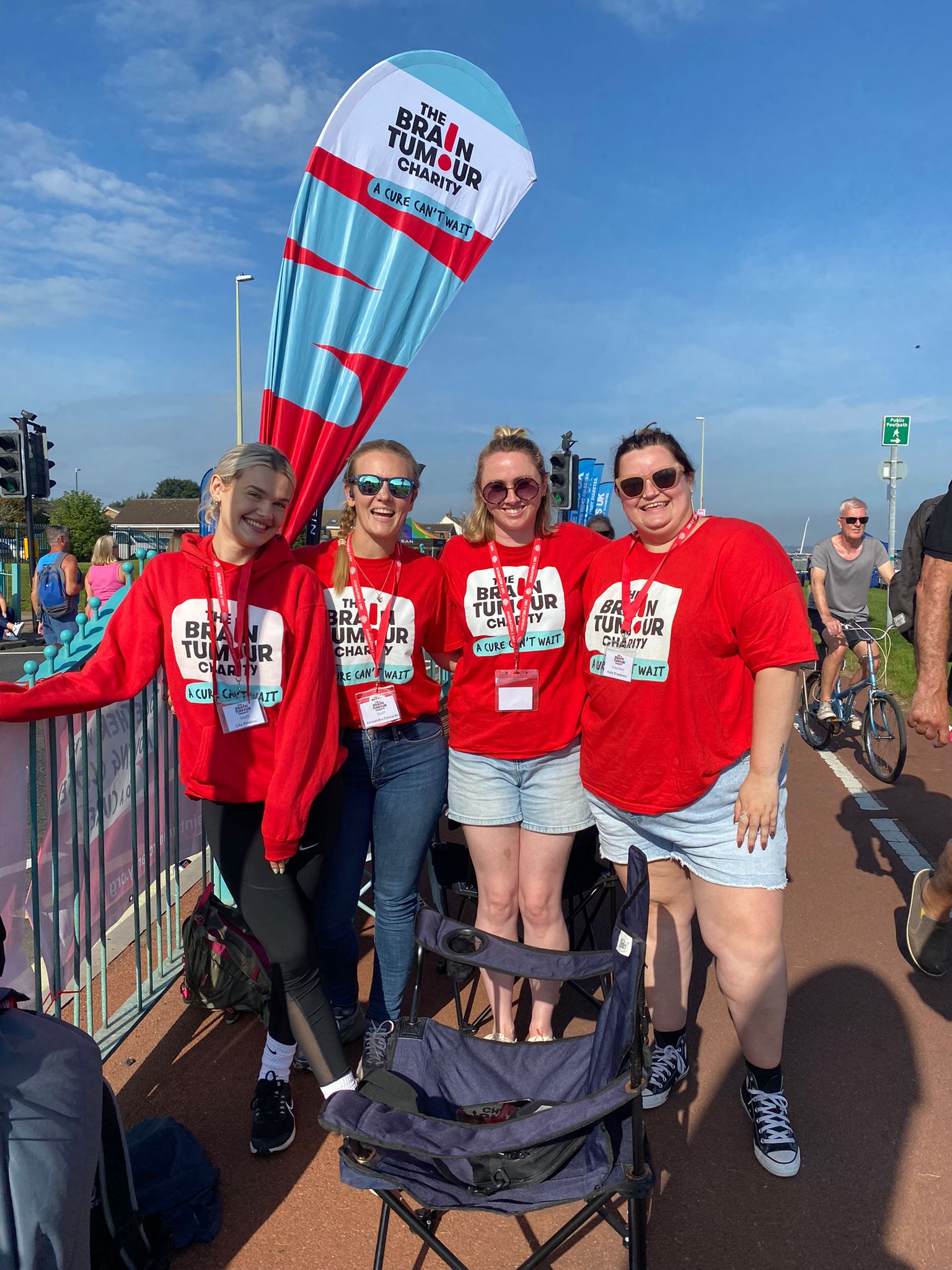 A group of women cheer at the Great North Run