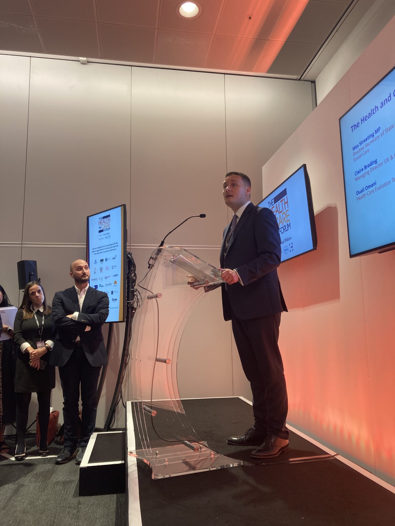 Wes Streeting giving a speech at the Labour Party Annual Conference.