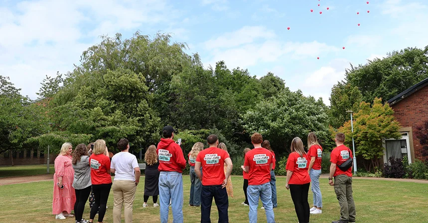 Young Ambassadors release balloons
